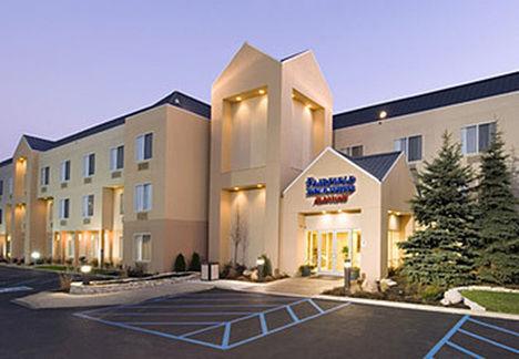 Fairfield Inn & Suites Меррилвилл Экстерьер фото